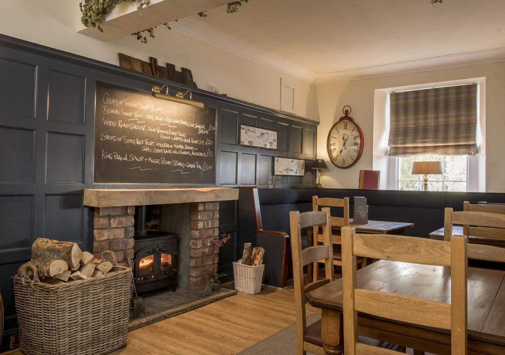Buccleuch Arms Hotel St Boswells Eksteriør billede